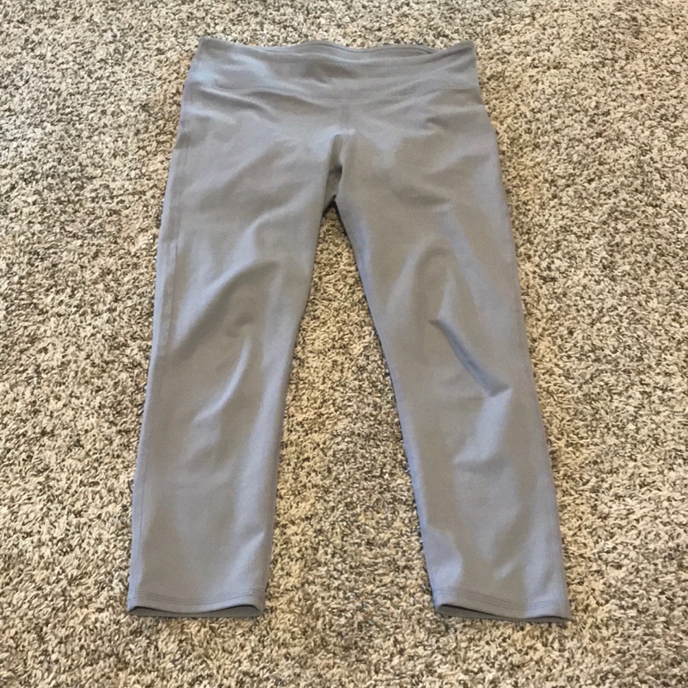 Gray Fabletics Legging Capris